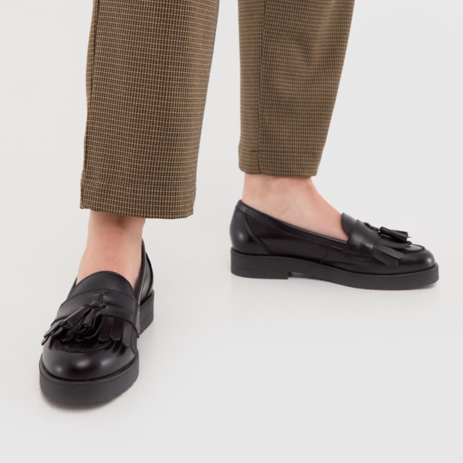 Dr Martens Schweiz Zürich Black Schuh Wide Fit Wide Fit Laurie Tassel Loafer Flat Shoes