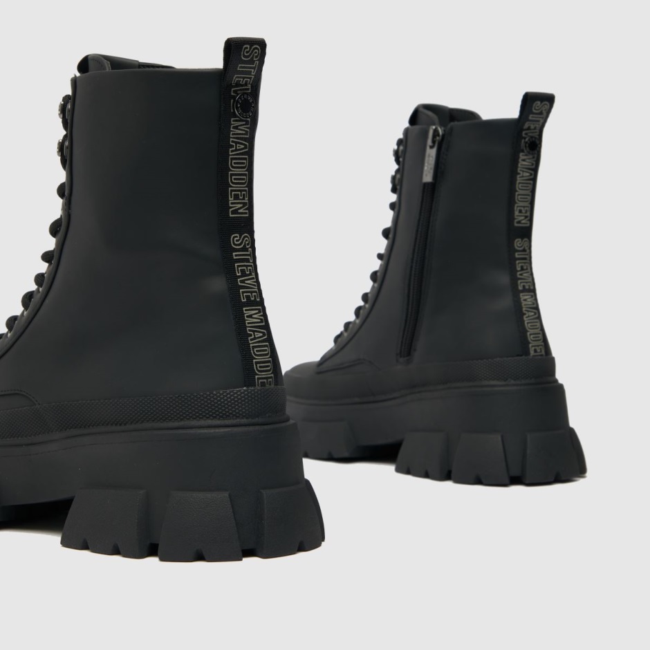 Black Dr Martens Schweiz Steve Madden Forecast Boots