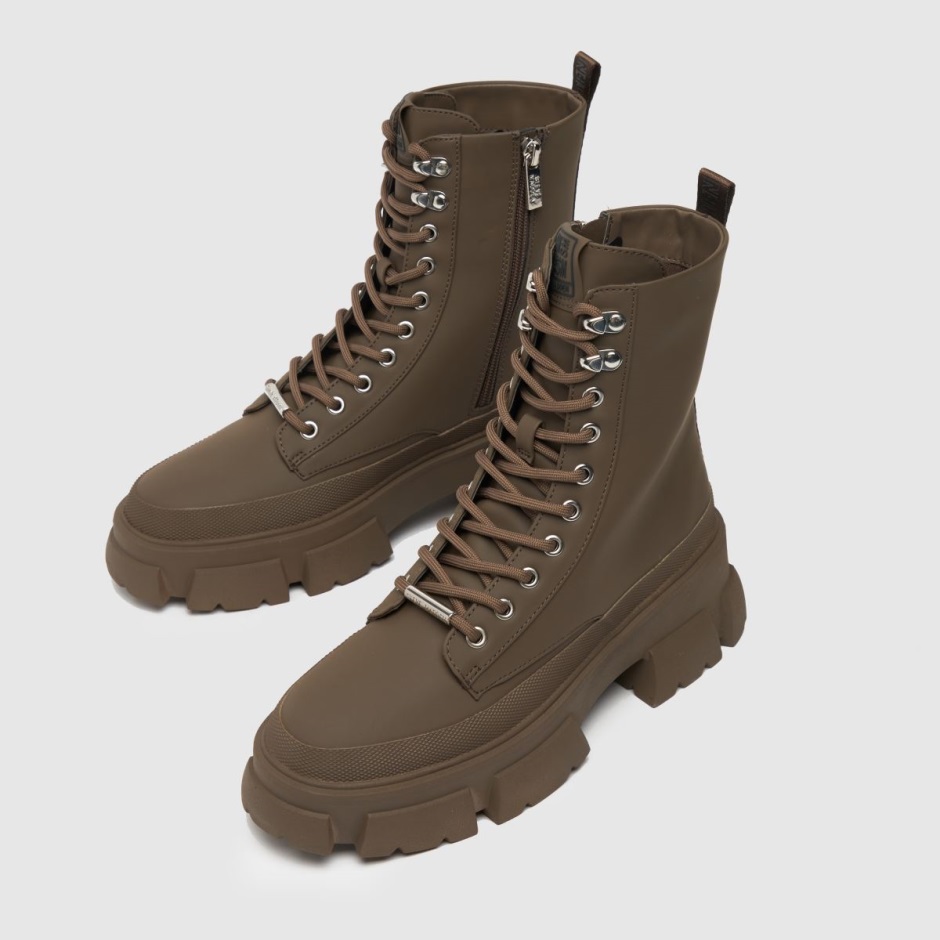 Dr Martens Schweiz Zürich Steve Madden Forecast Boots Brown