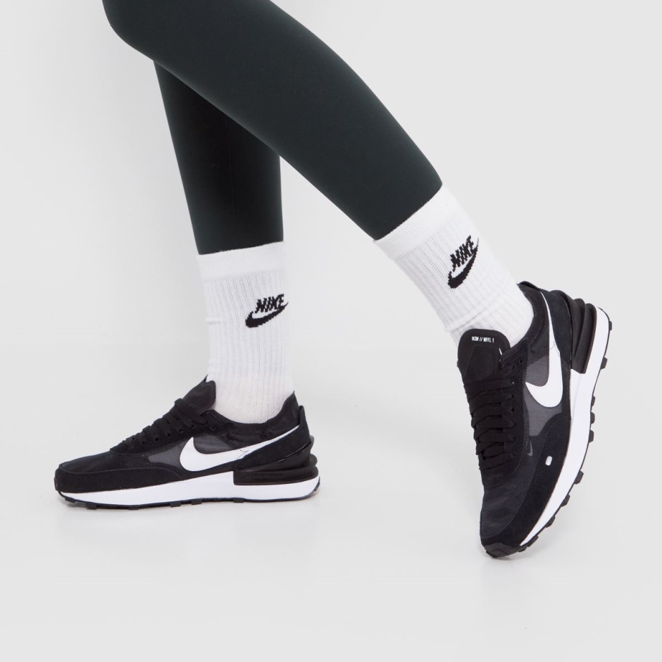 Schwarz-weiß Dr Martens Schweiz Nike Waffle One Trainer