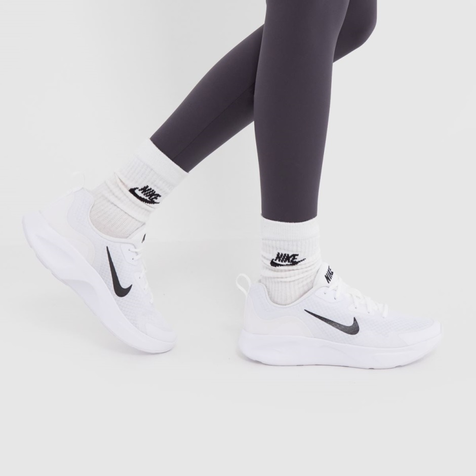 Dr Martens Schweiz Zürich White-black Nike Wearallday Trainers