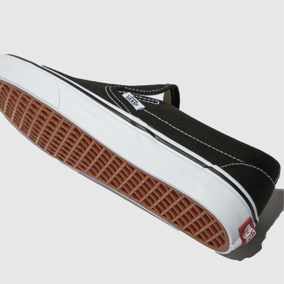 Dr Martens Schweiz Zürich Black-white Vans Classic Slip Vi Trainers