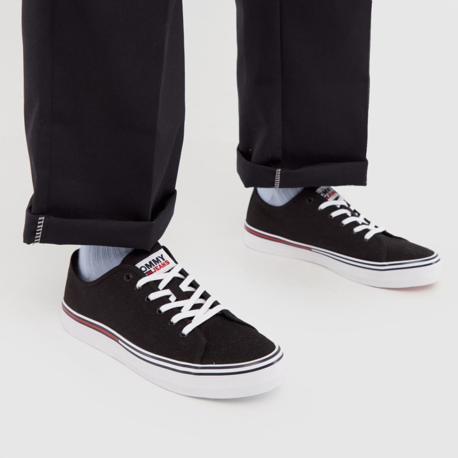 Dr Martens Schweiz Zürich Tommy Jeans Essential Low Cut Trainers Black