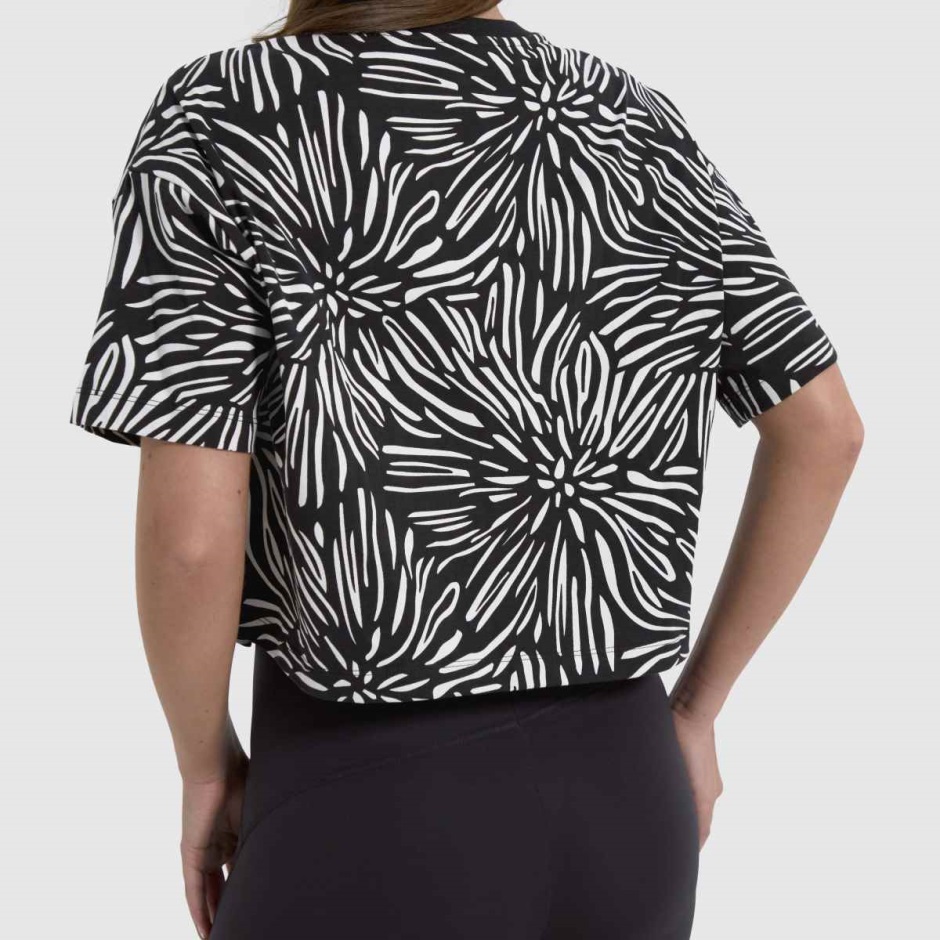 Dr Martens Schweiz Zürich Black Converse Animalier Allover Boxy T-shirt