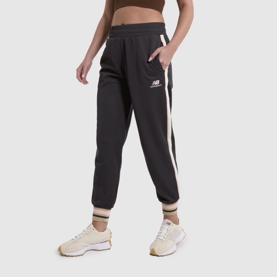 Dr Martens Schweiz Zürich Black New Balance Athlectics 70 Run Track Bottom