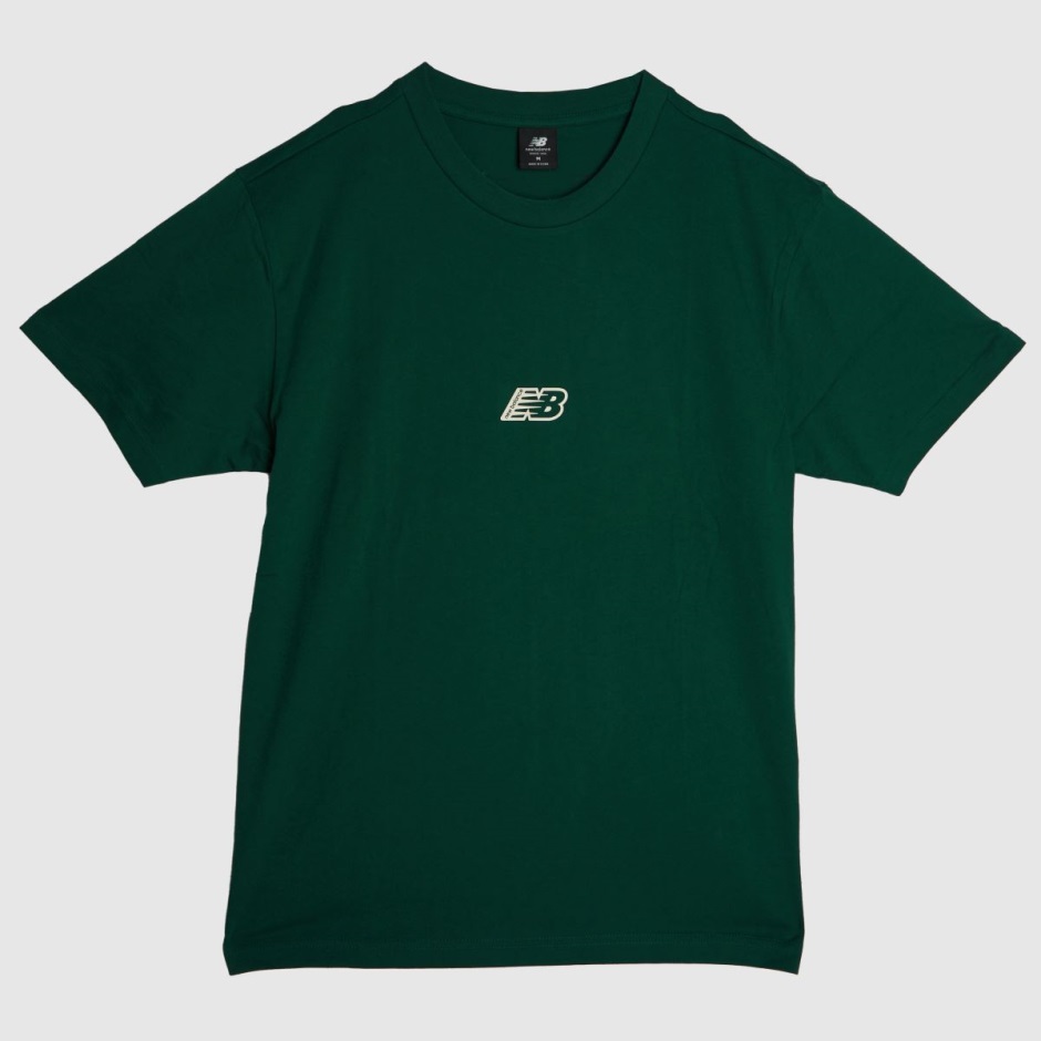 Dr Martens Schweiz Zürich Green New Balance Essentials Graphic T-shirt