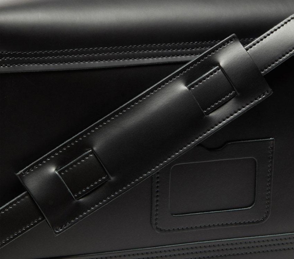 Box Messenger Bag Black Kiev-black Smooth Dr Martens Schweiz